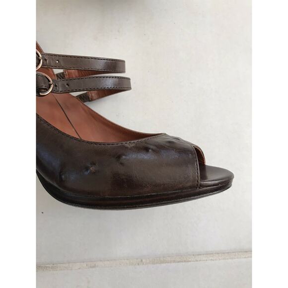 Max Studio Xpand Leather Peep Toe Heels - Picture 7 of 12